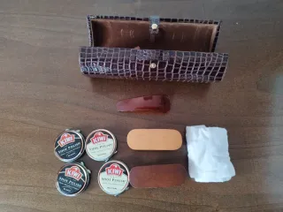 Elegante kit lucidatura scarpe da viaggio