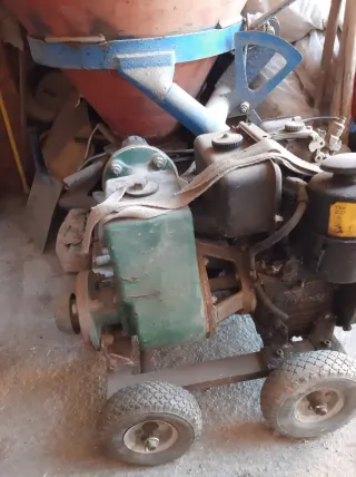 Motor diésel para sacar agua con ruedas