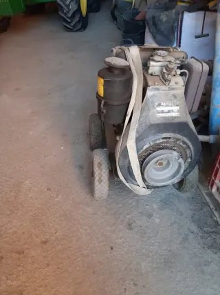 Motor diésel para sacar agua con ruedas