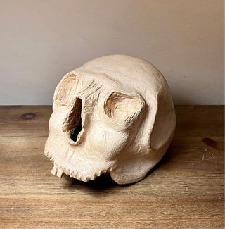 Escultura brutalista “Memento Mori” Ferrero 1980