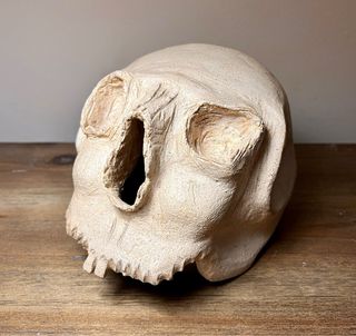 Escultura brutalista “Memento Mori” Ferrero 1980