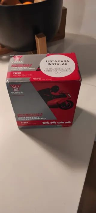 Batería Yuasa YTZ8V Honda CB 500 X y aceite con fi