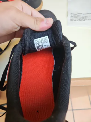 Zapatillas Adidas Fútbol Sala Negras Rojas