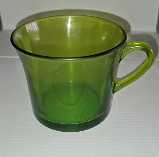 CON USO. Desayuno. 5 Tazones y 3 platos Duralex