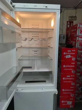 Nevera Siemens Combi A+ 200x60cm no Frost garantia