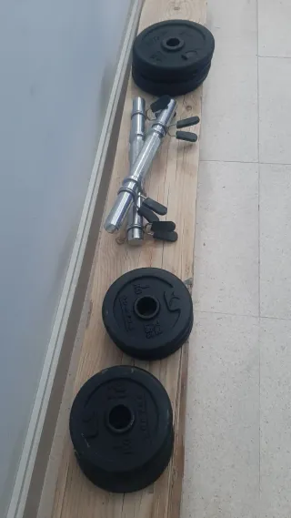 Set de mancuernas, pesas y Banco musculacion