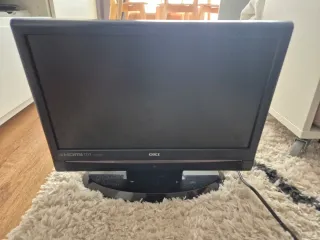 Por 2 Televisores OKI Negros