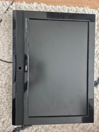 Por 2 Televisores OKI Negros