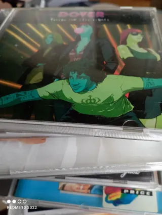 68 CDs Música Originales.  Precio por unidad.