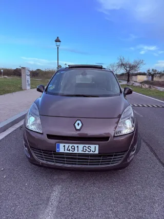 Renault Grand Scenic 2010