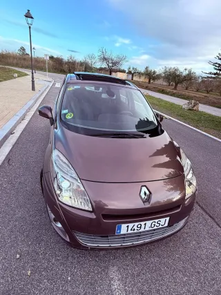 Renault Grand Scenic 2010