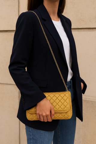 Borsa a tracolla in fettuccia color oro