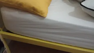 Estructura cama con somier y colchón 90