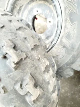 RUEDAS DELANTERAS LTZ QUAD