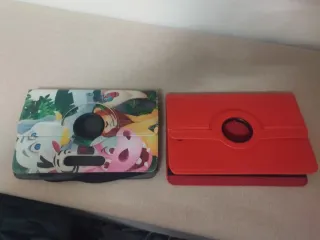 Lote 2 Fundas Tablet Dibujos y Roja