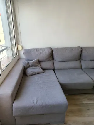 Sofá chaise longue gris tela