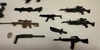 Lote figuras Chap Mei y armas