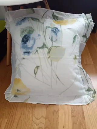 Cojín decorativo floral