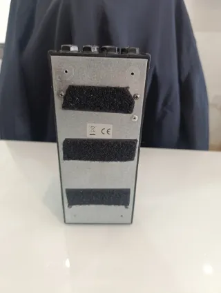 Pedal de guitarra Bespeco VM14L