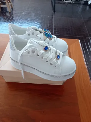 Scarpe donna sportive bianche con strass
