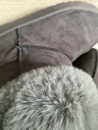 Botas grises de pelo