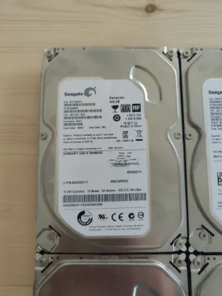 4 Discos Duros Seagate 500GB