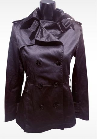 Gabardina Zara Negra Corta Clásica