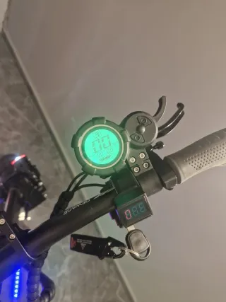 Patín Eléctrico FIEABOR Negro/Rojo