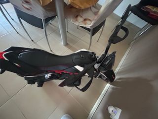 Moto Eléctrica Infantil Aprilia Dorsoduro