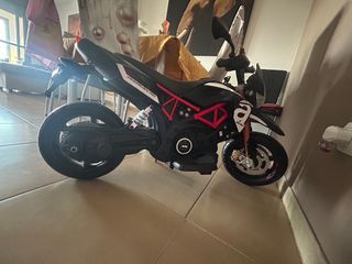 Moto Eléctrica Infantil Aprilia Dorsoduro