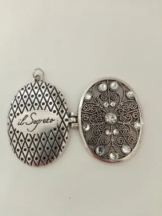 Ciondolo vintage portafoto