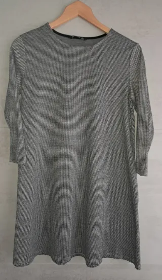 Vestido T.L Stradivarius (81×47)+ Bolso Negro