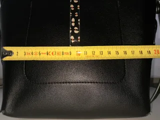 Vestido T.L Stradivarius (81×47)+ Bolso Negro