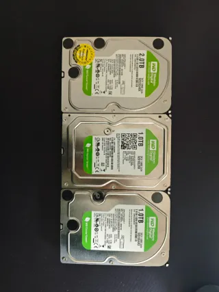 3 Discos Duros WD Green: 2TB + 2x1TB
