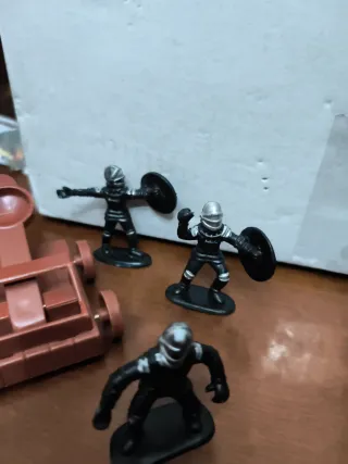 Soldatini vintage cavalieri e cannone