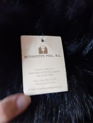 Abrigo de piel de muton  y zorro.