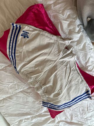 Shorts Adidas Clásicos Rayas Azules