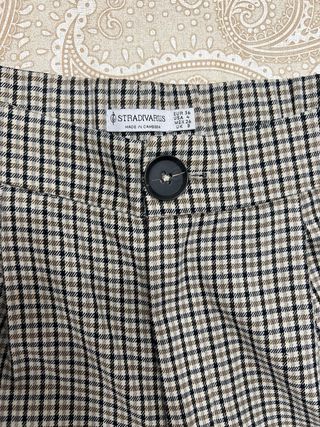 Pantalón cuadros Stradivarius Talla S