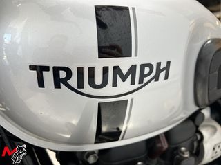 TRIUMPH STREET TWIN 2017 27083 kms.