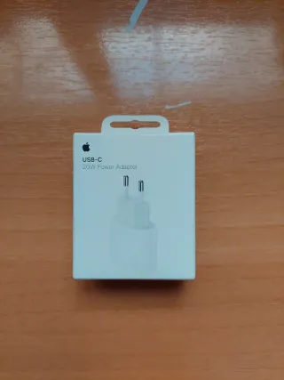 Cargador Apple USB-C 20W