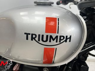 TRIUMPH STREET TWIN 2016 30226 kms.