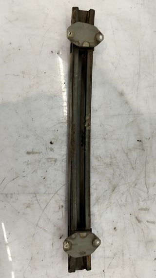 SOPORTE PARAGOLPES TRASERO TOYOTA COROLLA (E12) 827448