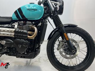 TRIUMPH SCRAMBLER 900 2025 3740 kms.