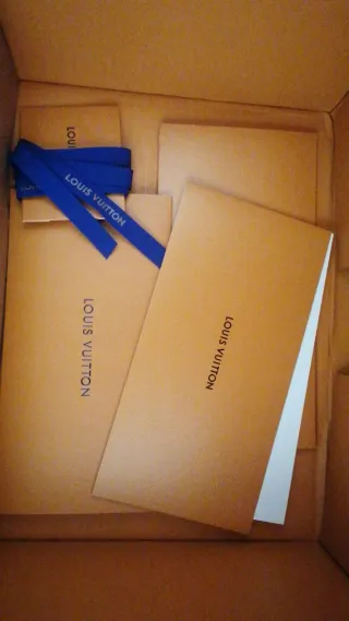 Bolso Louis Vuitton Pochette Metis Marrón Dorado