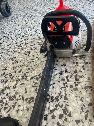 Motosierra de gasolina