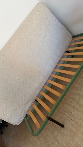 Cama individual con colchón