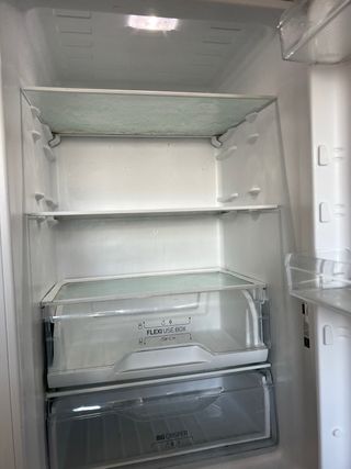 Nevera combi congelador Indesit L18 Blanca