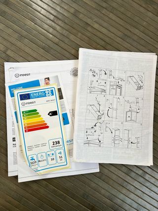 Nevera combi congelador Indesit L18 Blanca