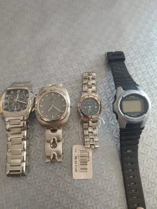 Lote de relojes de 3 kg (más de 70 relojes)