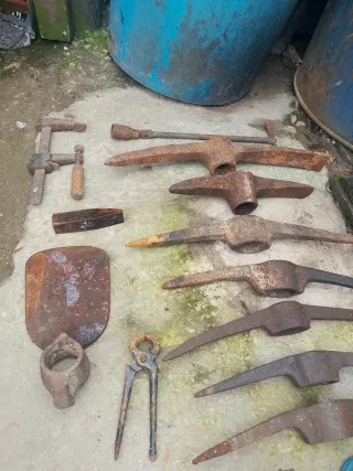Lote de herramientas antiguas